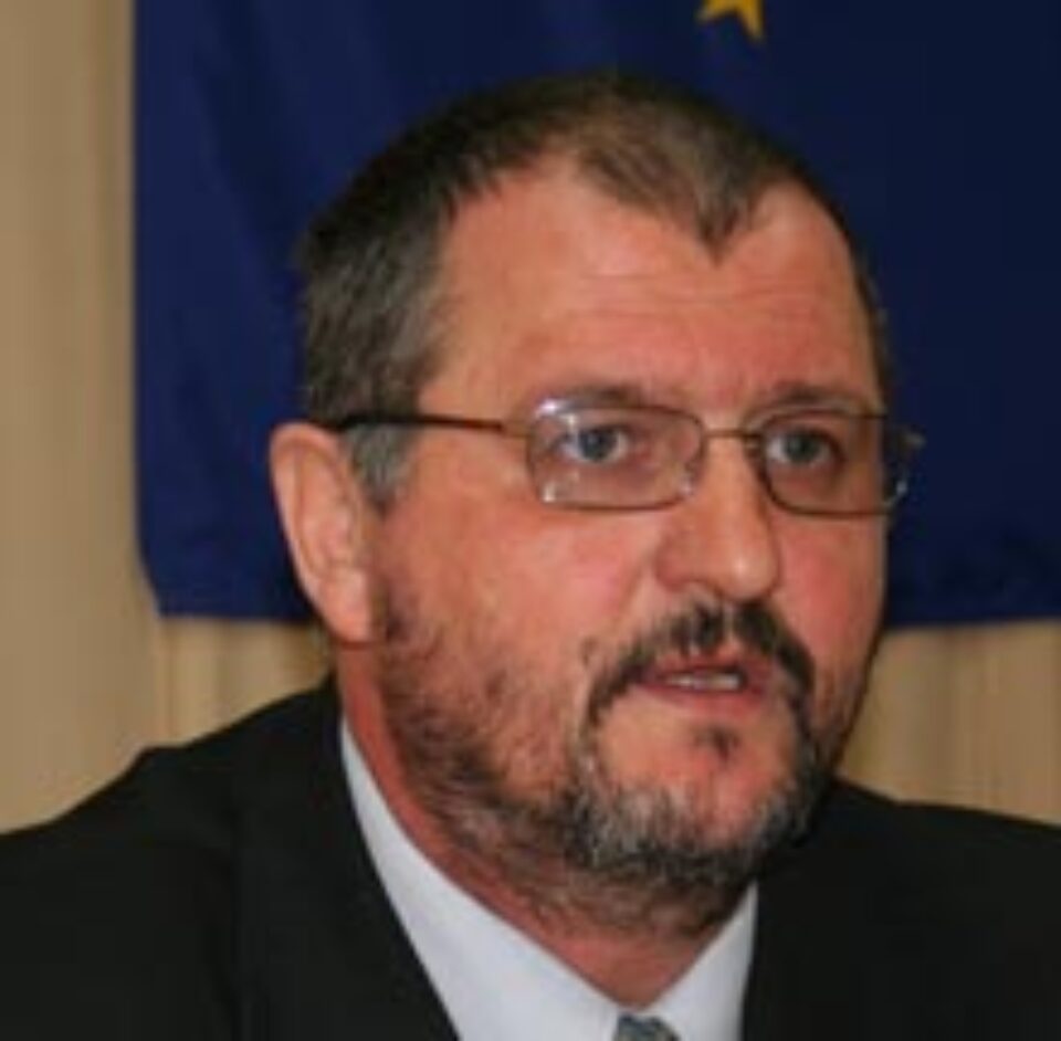 Prefectul cere DNA să ia urma lui Vasile Lupu