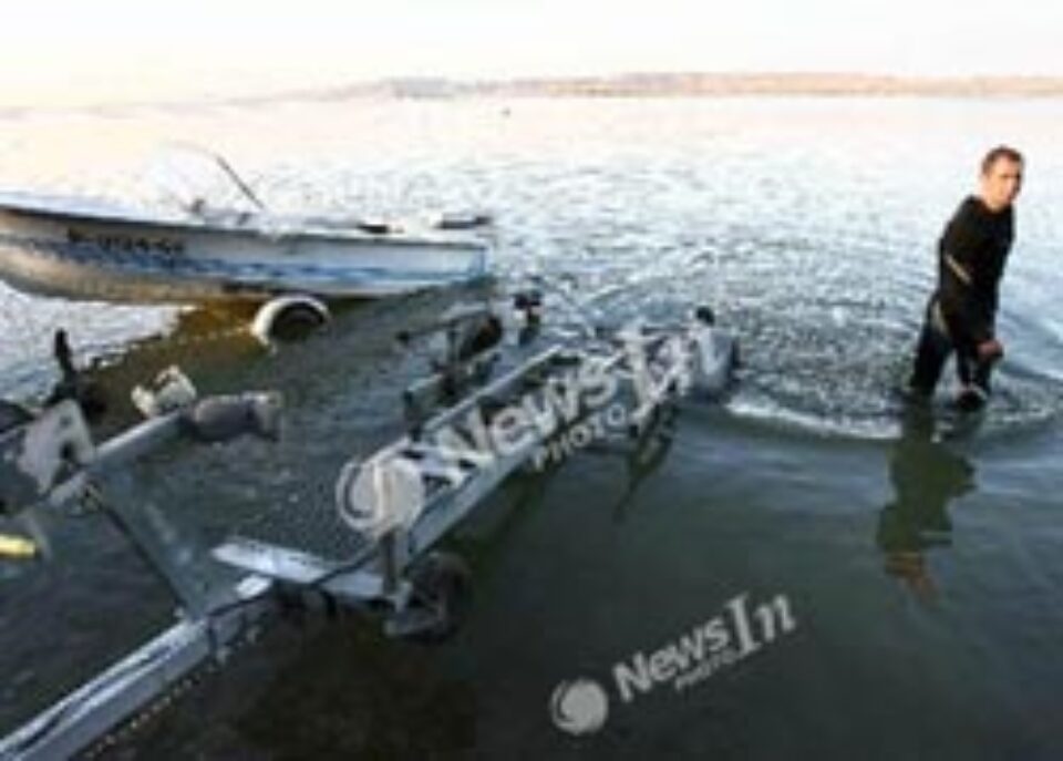 Elicopter prăbușit într-un lac, lângă Pitești