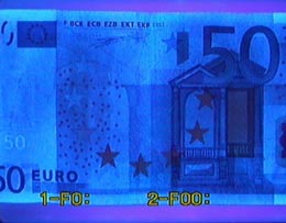 5.700 de euro falși, vânduți unor polițiști sub acoperire