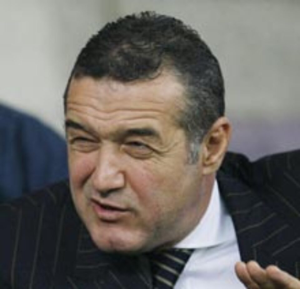 Becali sfătuit să ia tranchilizante