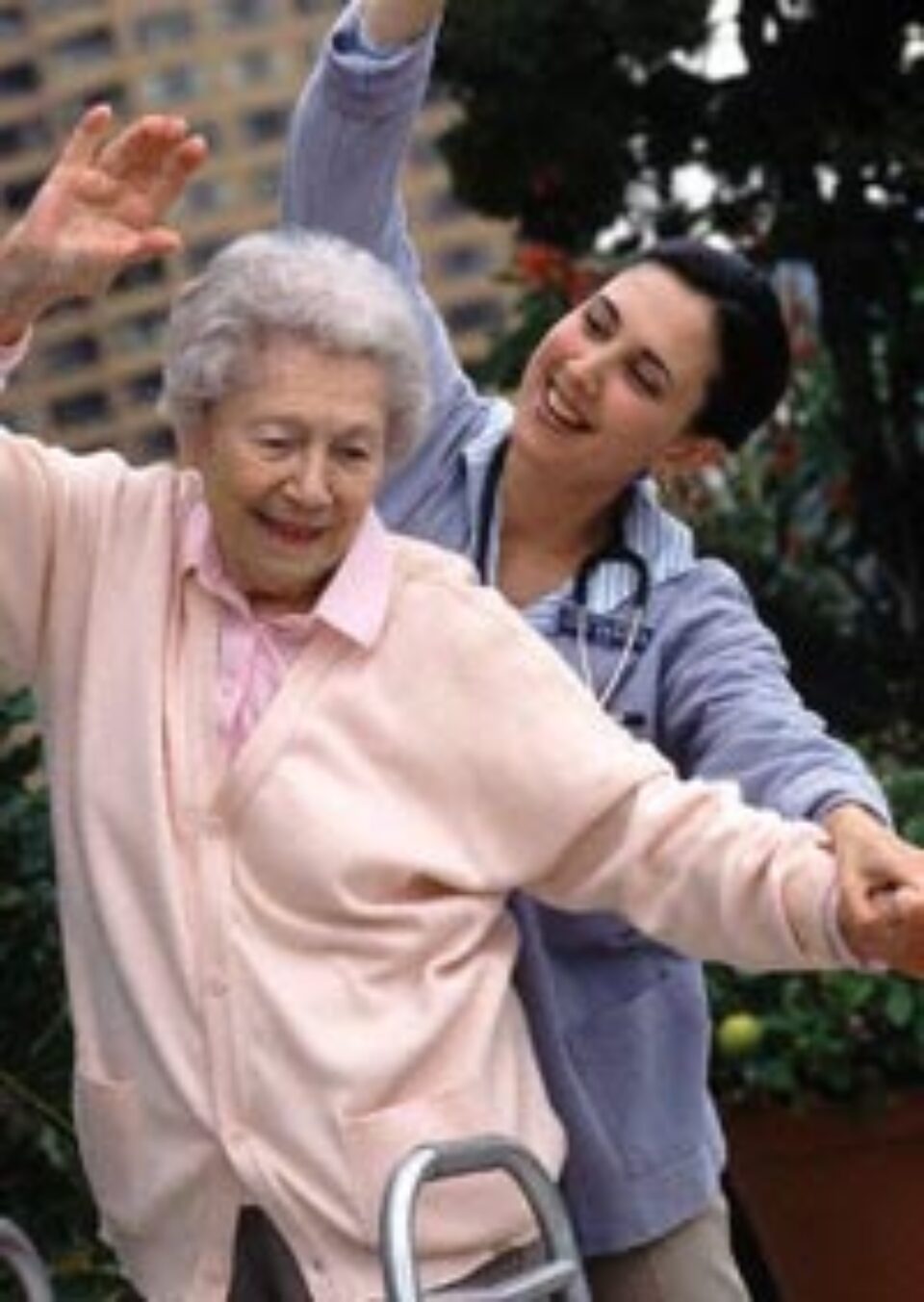 Exercițiile fizice pot preveni răcelile comune la persoanele în vârstă