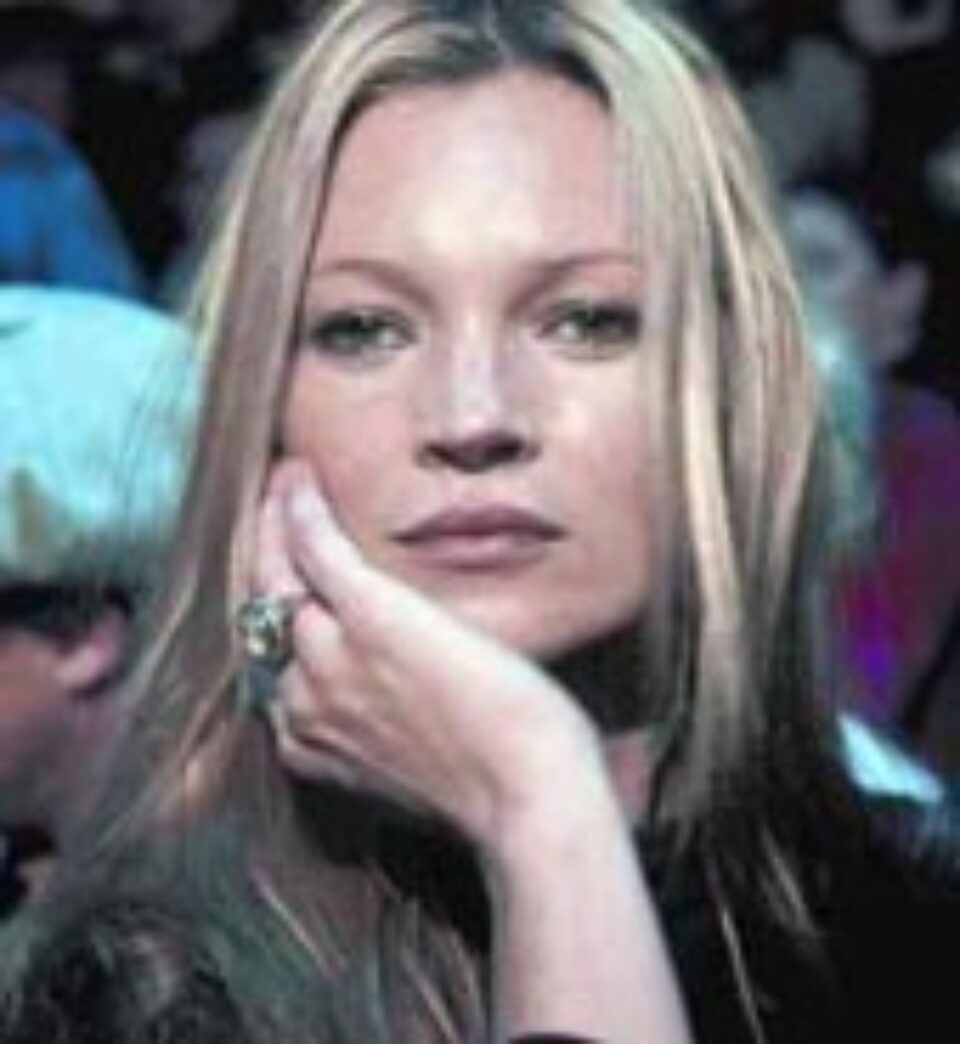 Kate Moss a confirmat că se va căsători cu Pete Doherty Kate Moss a confirmat că se va căsători cu Pete Doherty