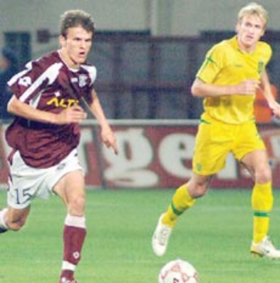 Costin Lazăr, la primul gol în tricoul Rapidului Costin Lazăr, la primul gol în tricoul Rapidului