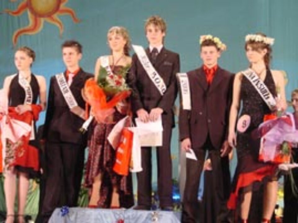 Balul Bobocilor de la „Mihai Eminescu”- povestea unui naufragiu