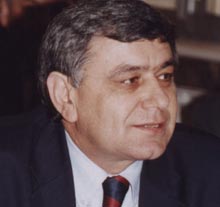 Viceprimarul Ionescu își caută „umbrelă” politică