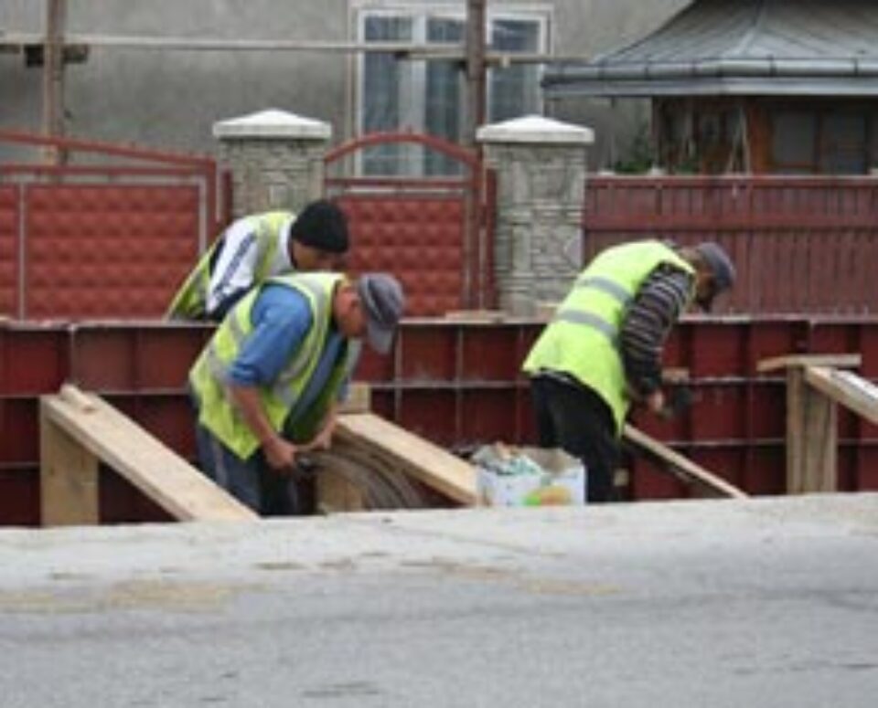 Prefectura Suceava reclamă la OPC firmele care modernizează DN 17