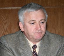 Maxim, reinstalat în funcția de inspector școlar