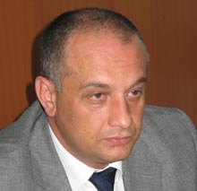 Un student sucevean va benefica de o bursă din partea subprefectului Băișanu