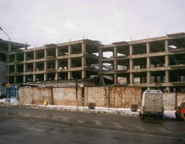 Bugetul pe trei ani va fi „înghițit” de finalizarea unor blocuri