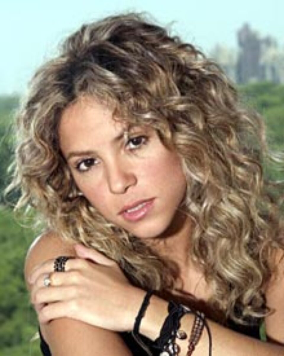 Shakira va construi o școală pentru copiii săraci în orașul său natal Shakira va construi o școală pentru copiii săraci în orașul său natal