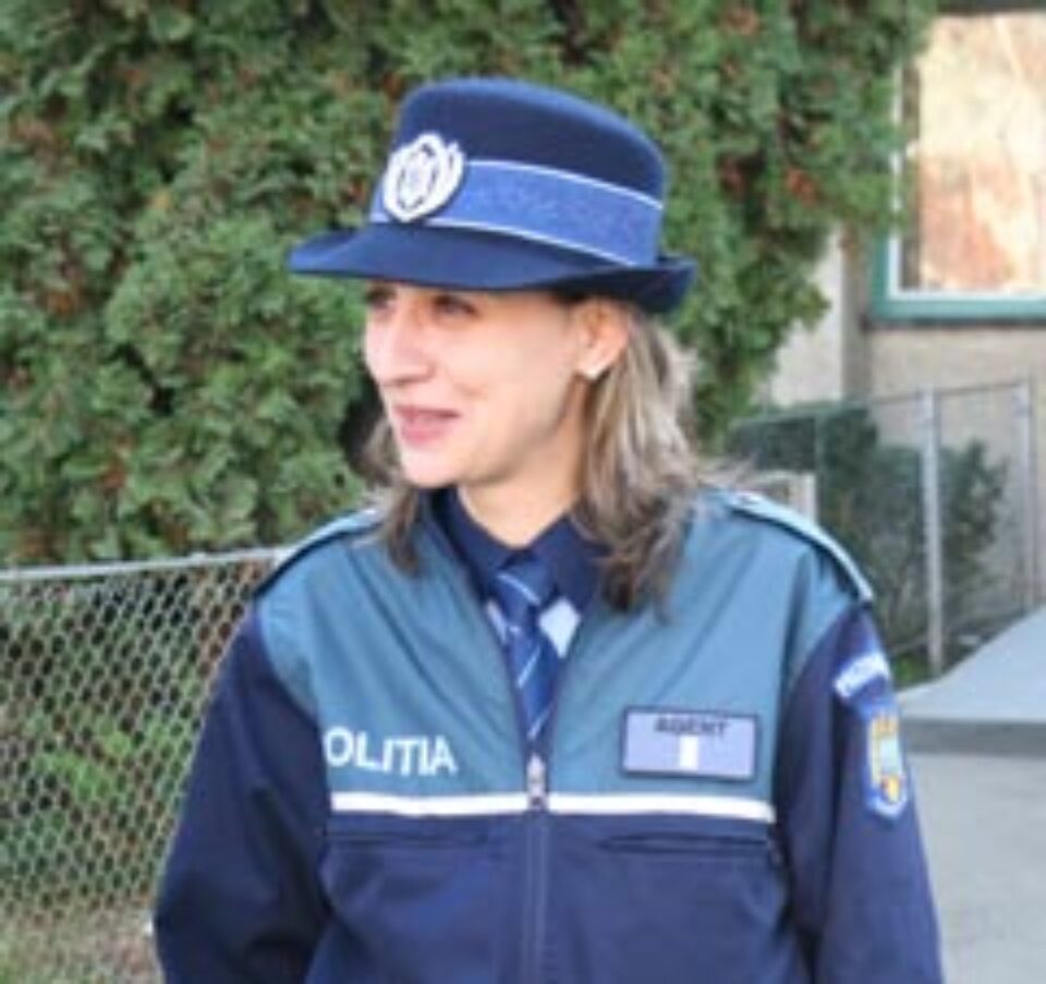 Daria, una dintre „pionierele” femeilor poliţist în IPJ Suceava