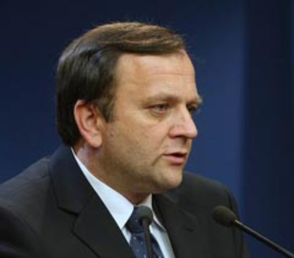 Conducerea PNL mai așteaptă încă explicațiile lui Flutur Conducerea PNL mai așteaptă încă explicațiile lui Flutur