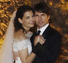 Tom Cruise și Katie Holmes au părăsit Italia după nuntă