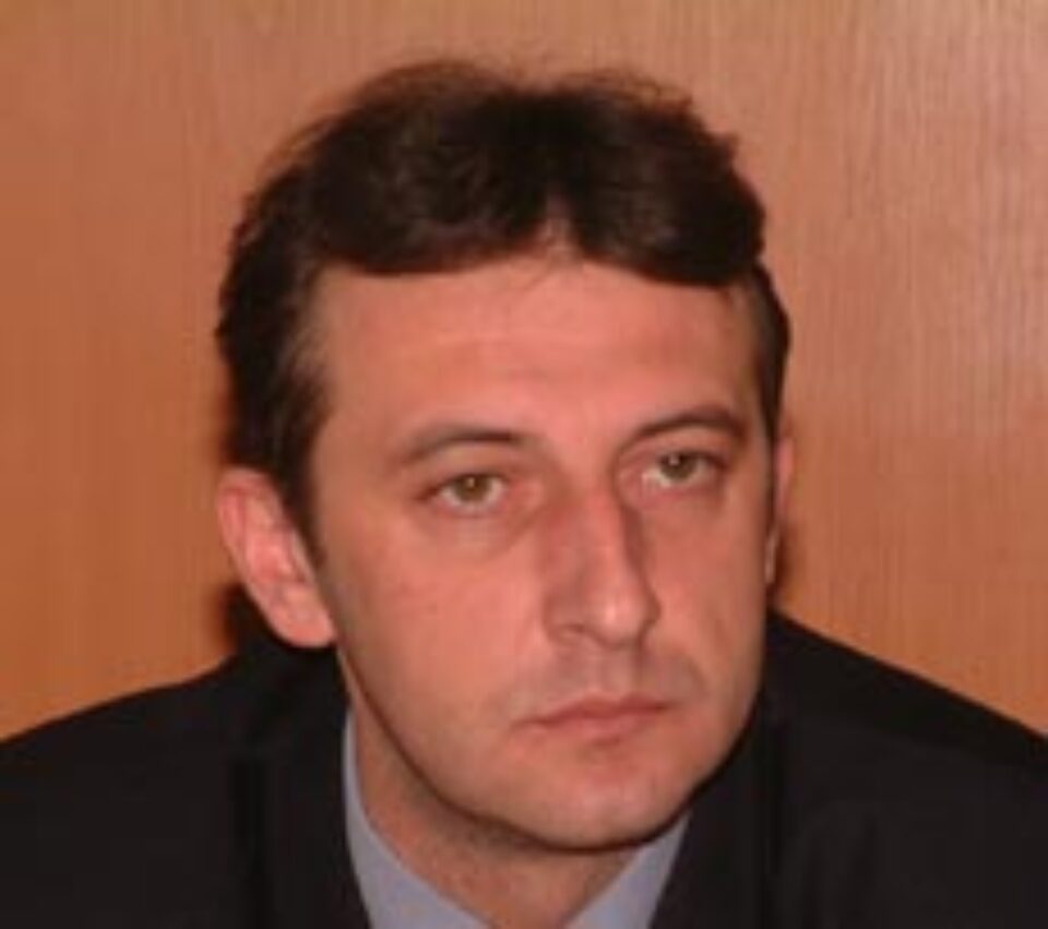 Andreica s-a alăturat „apelului pentru unitatea PNL” inițiat de Gheorghe Flutur Andreica s-a alăturat „apelului pentru unitatea PNL” inițiat de Gheorghe Flutur