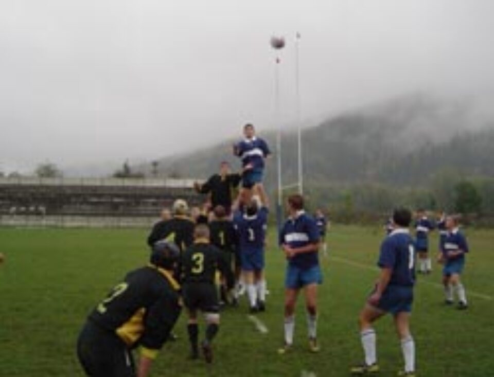 Humorenii s-au calificat în play-off