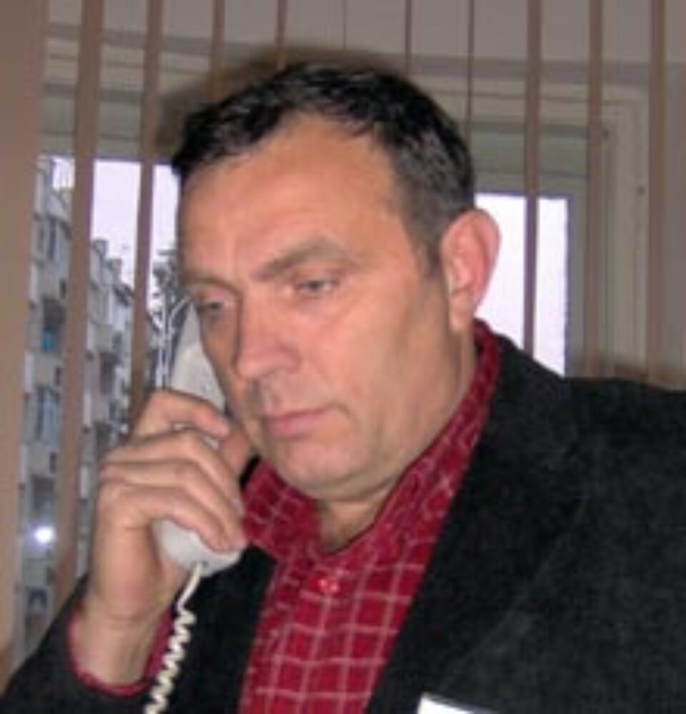 Marian Dumitrescu, consilierul pistolar Marian Dumitrescu, consilierul pistolar