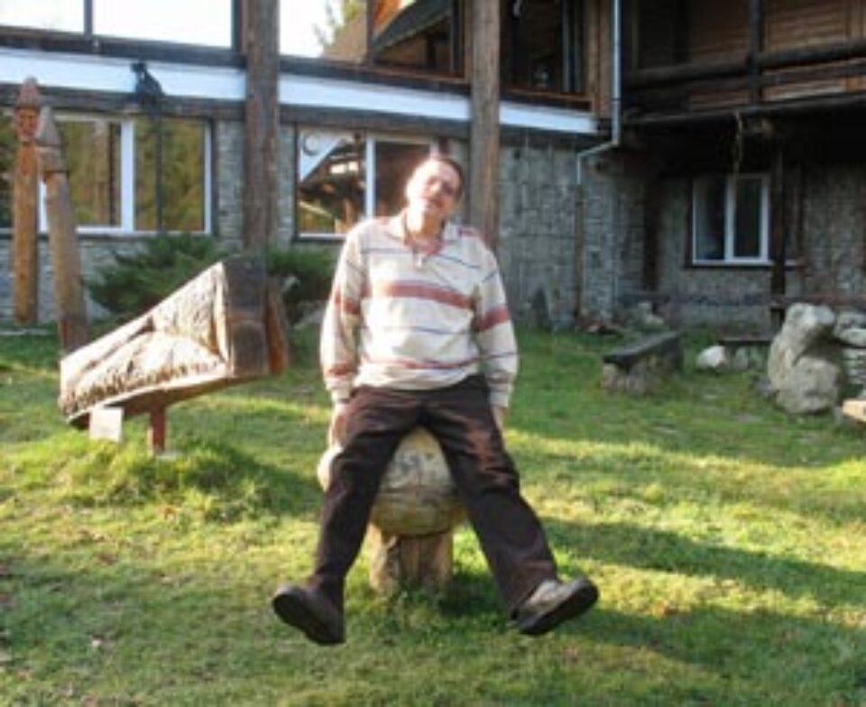 Regele sticlei a „tămăduit” 25 de milioane de dolari Regele sticlei a „tămăduit” 25 de milioane de dolari