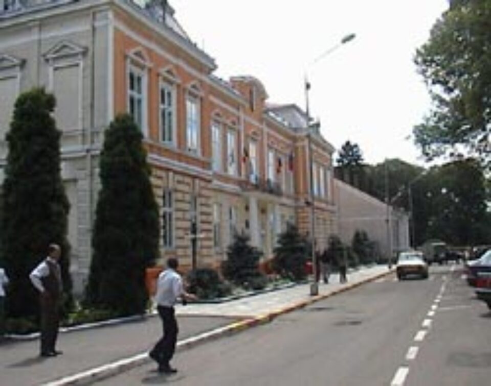 Conform noii legi, Radautiul nu poate fi decat oras