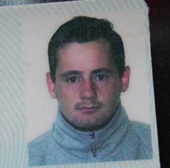 Marius vroiua sa stranga niste bani sa se casatoreasca si sa se aseze la casa lui