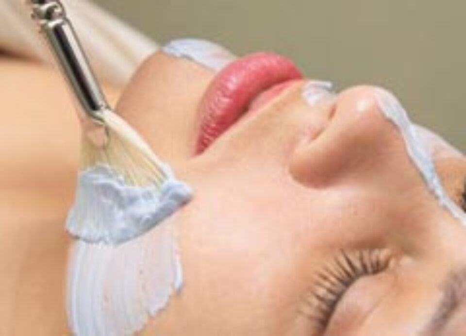 Sfaturi pentru a masca semnele îmbătrânirii Sfaturi pentru a masca semnele îmbătrânirii