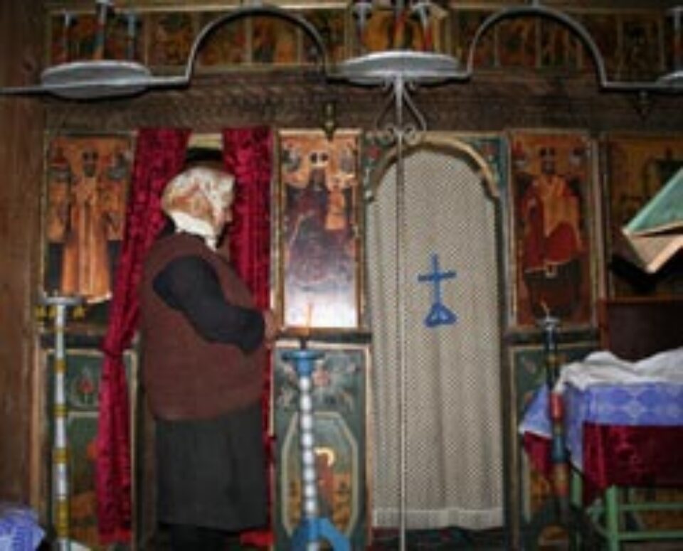 Biserica Mănăstioara – locul unde povestea stejarului lui Ștefan cel Mare prinde viață