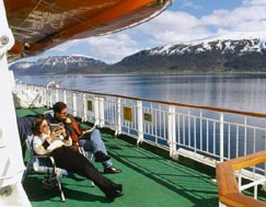 Lux în largul mării