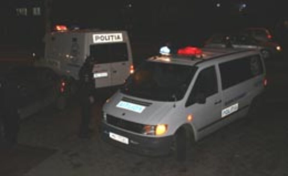 Suceveni implicați într-o rețea de trafic de persoane, săltați de Crima Organizată