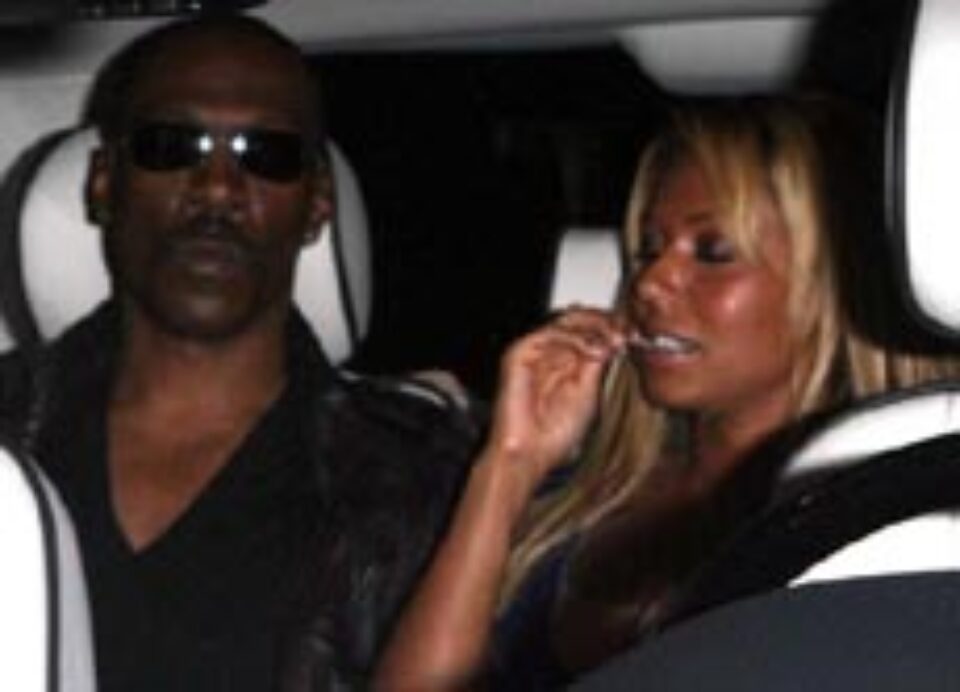 Mel B îl dă în judecată pe Eddie Murphy Mel B îl dă în judecată pe Eddie Murphy