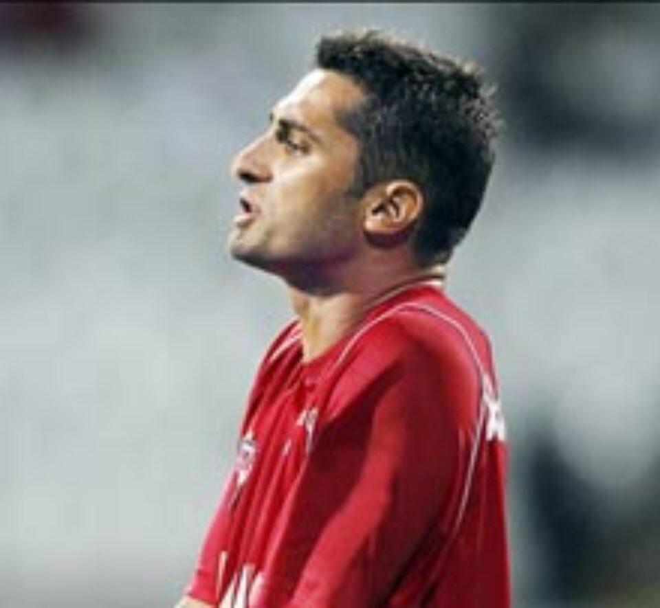 Indisponiblități pe bandă rulantă înainte de deplasarea din Anglia Indisponiblități pe bandă rulantă înainte de deplasarea din Anglia