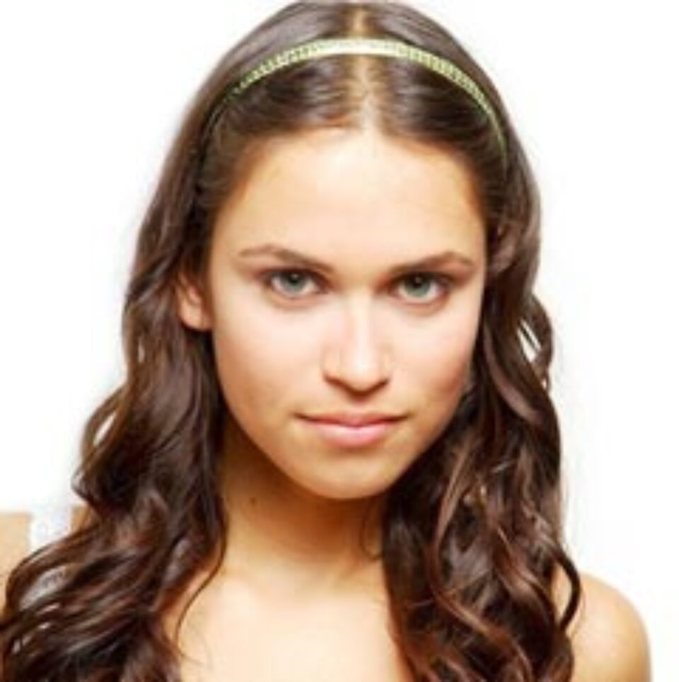 Bentița de păr - accesoriul momentului