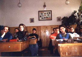 Învățământul simultan la clasele V-VIII, desființat din 2007