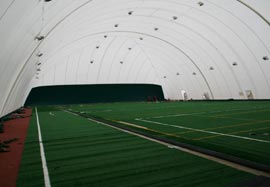 Sala de sport din balon de la Universitate, funcțională din ianuarie