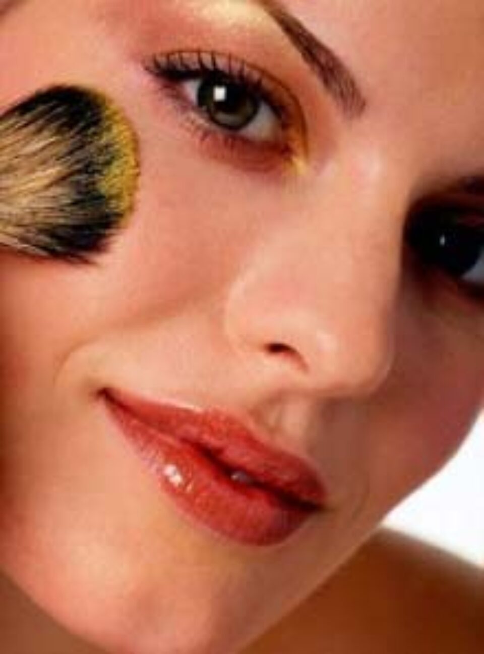 Machiaje potrivite la petrecerile de Crăciun