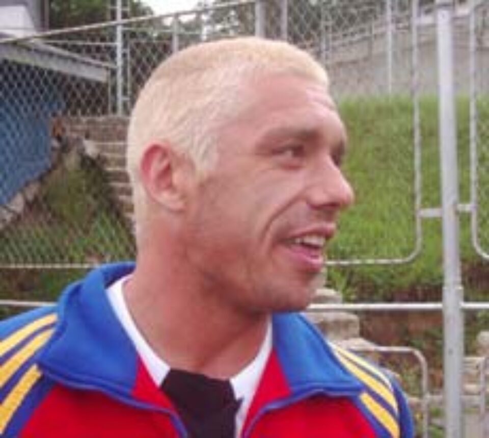 Guriță este precum vinul