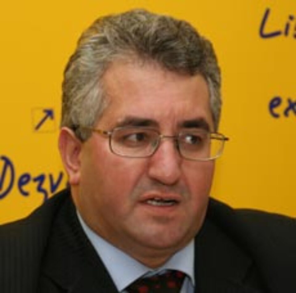 Lungu: „PNL a scris istorie, prin integrarea României în UE”