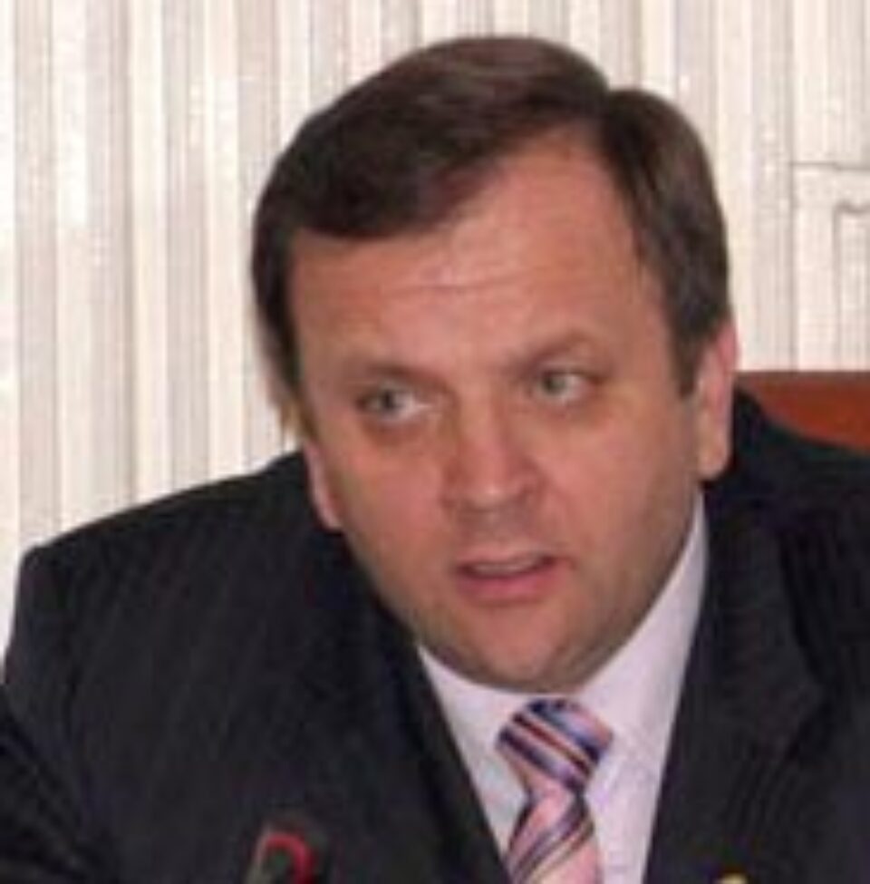 Flutur se declară mulțumit de sprijinul acordat agriculturii din județul Suceava Flutur se declară mulțumit de sprijinul acordat agriculturii din județul Suceava