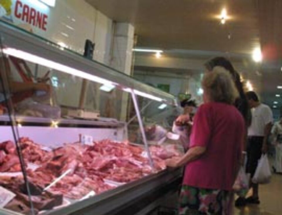 Eliminarea taxelor vamale la importurile din UE ar putea ieftini alimentele Eliminarea taxelor vamale la importurile din UE ar putea ieftini alimentele