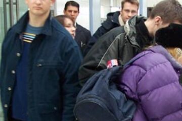 Serviciul de Înmatriculări, luat cu asalt de suceveni