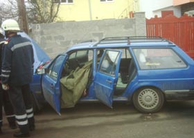 Mașină scăpată de sub control după ce șoferul a decedat la volan