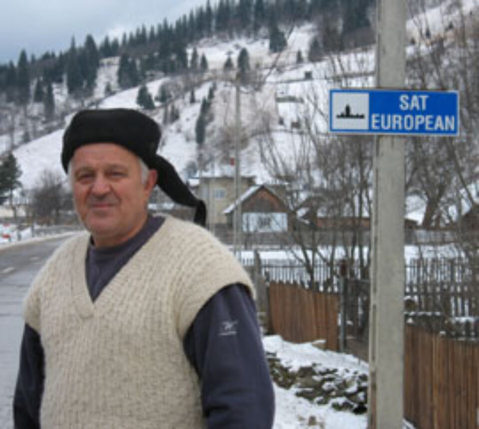 Viața oamenilor din singurul „sat european” al județului