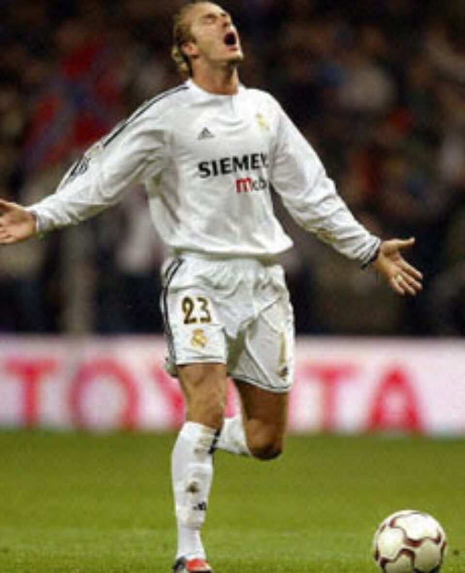 Beckham vrea să continue cu Real Madrid