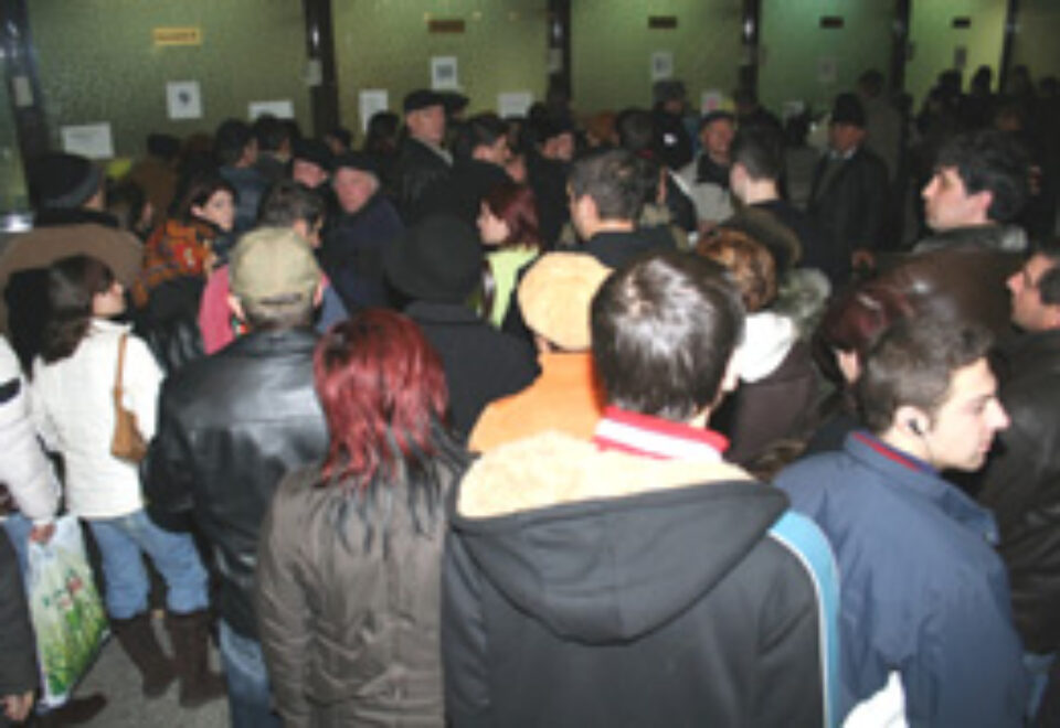 Încasări-record în prima zi de plată a taxelor și impozitelor locale