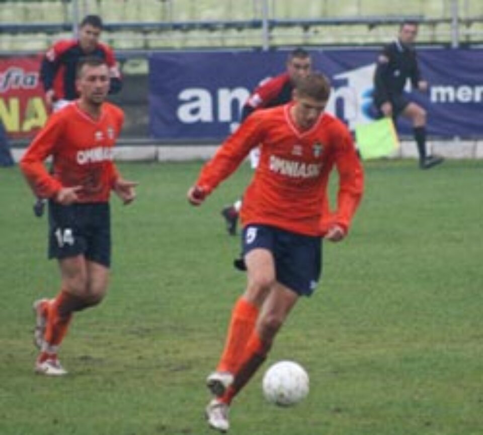 Au sosit primele întăriri Au sosit primele întăriri