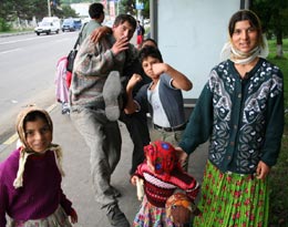 Aderarea la UE înseamnă și acceptarea a milioane de romi