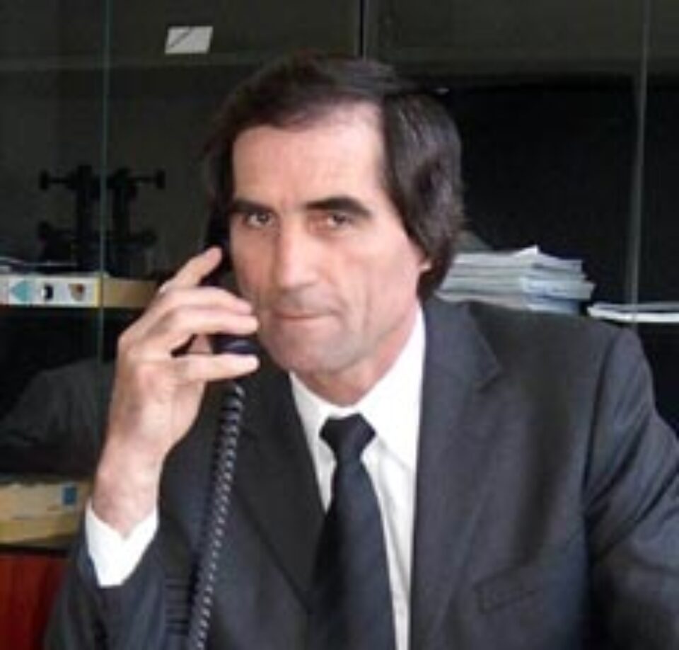 Petrea Dulgheru a fost sancţionat de Primăria din Vatra Dornei pentru că-şi ridica o pensiune fără să deţină autorizaţie de construcţie