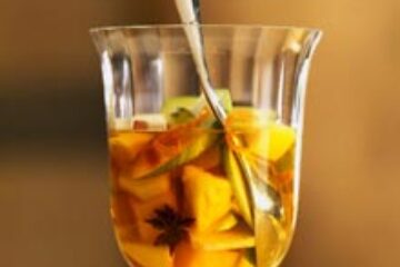 Răsfață-te cu o cană de cidru fierbinte!