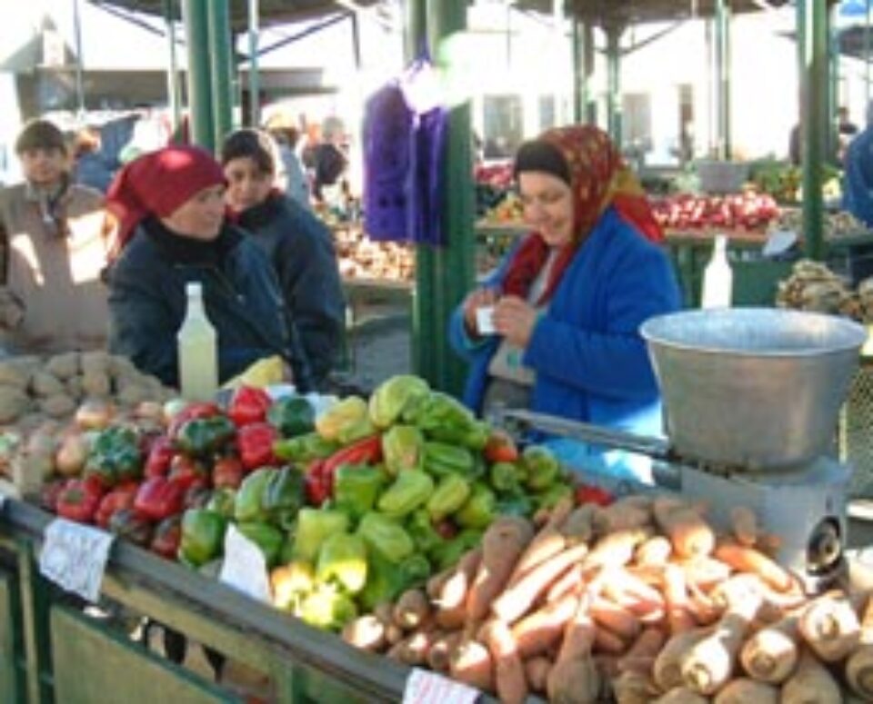 Țăranii, lăsați de UE să își vândă produsele alimentare obținute în gospodărie