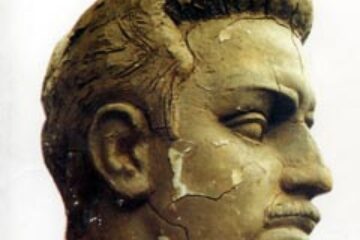 „Chipul de lut” realizat de sculptorul Mircea Dăneasă