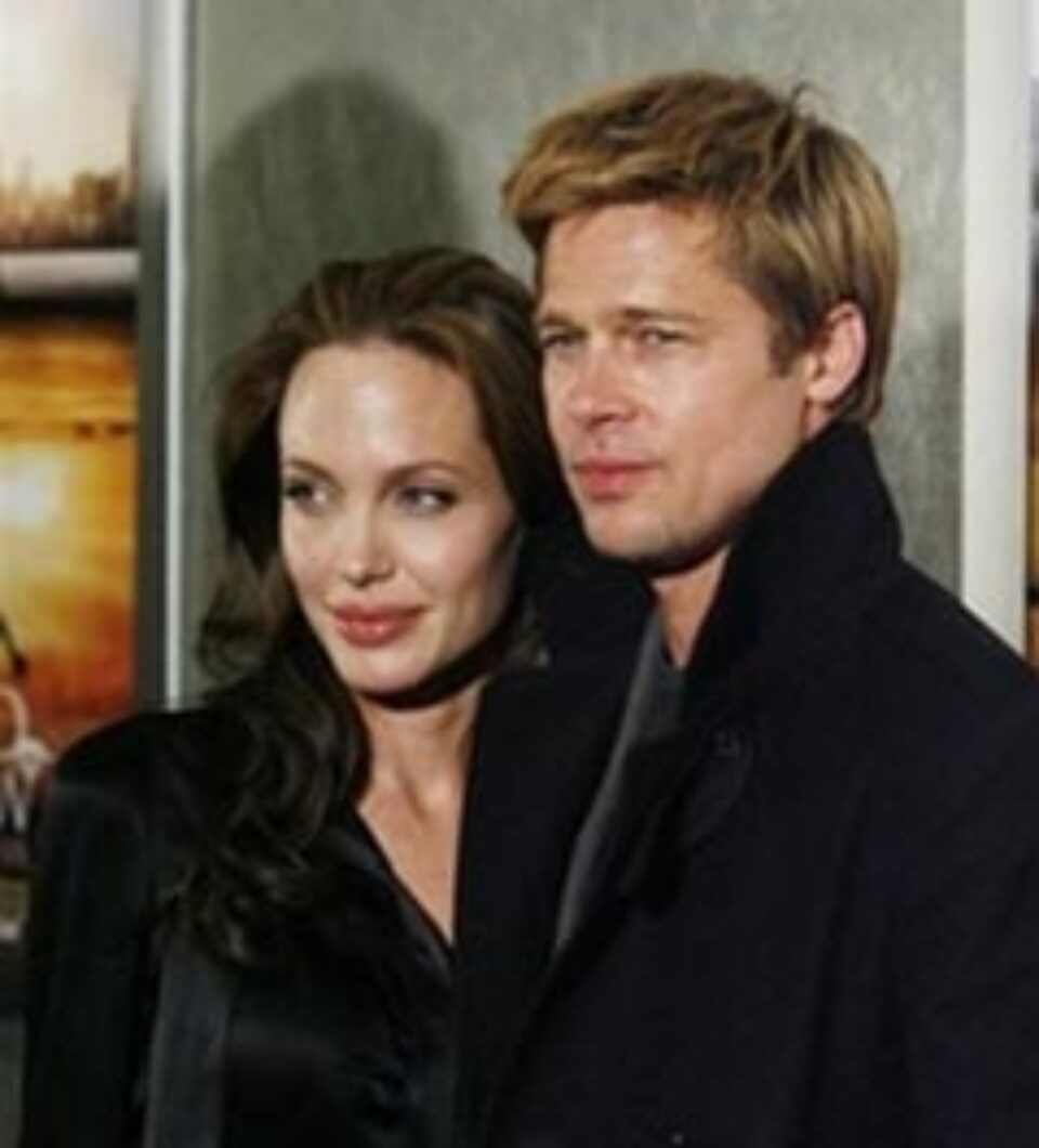 Angelina Jolie a recunoscut că nu plănuise să aibă un copil cu Brad Pitt