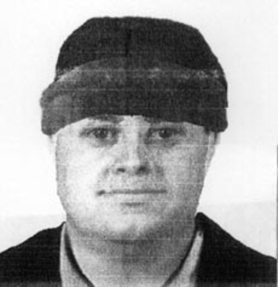 „Italianul” care a țepuit o suceveancă cu bijuterii false din aur, căutat după portretul robot „Italianul” care a țepuit o suceveancă cu bijuterii false din aur, căutat după portretul robot